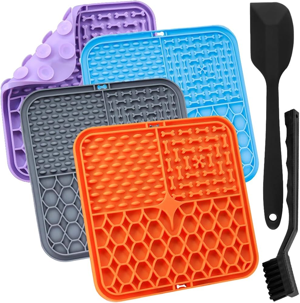 Lot de 4 Tapis à Lécher Chien – Lick Mat Antidérapant avec Ventouses, Anti-Stress, Alimentation Lente, Bain et Dressage + Outil de Nettoyage Just Animal